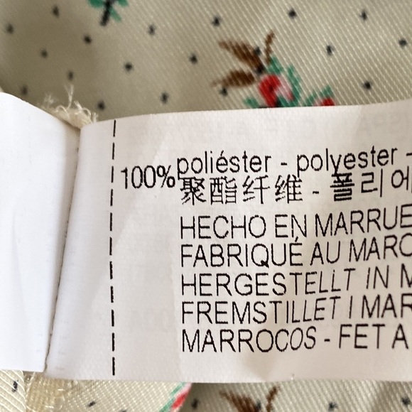 NWT. Zara Cream Floral Print Satin Effect Blouse/Top. Size XL. - Picture 5 of 6